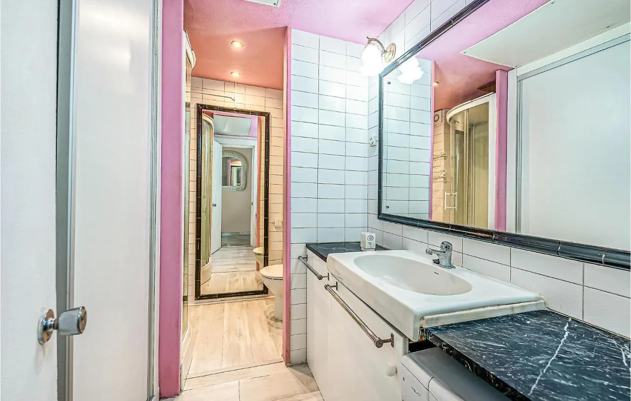 Amazing Apartment In Fuengirola